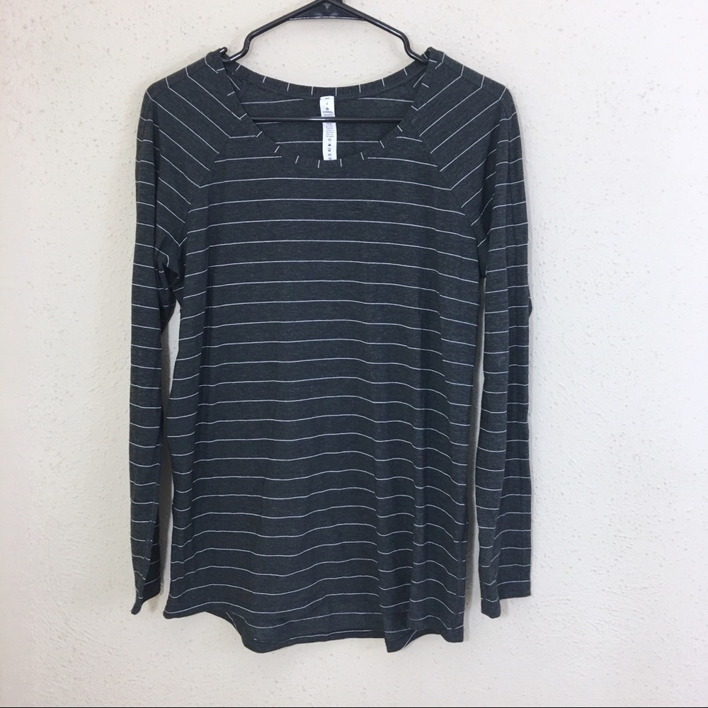 Lululemon Long Sleeve Stripe Top Gray Size 8